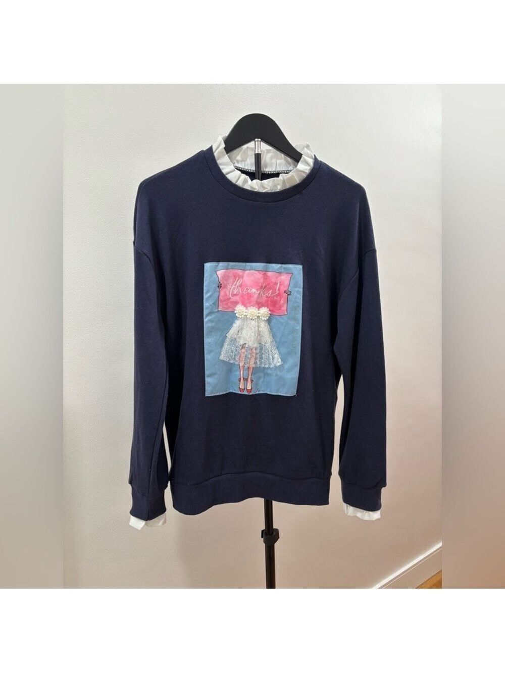 569. Navy Blue Graphic Sweater